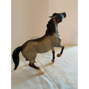 Breyer Horse Grullo Gray Mustang Semi Rearing Stallion #896 Rarin' to Go
